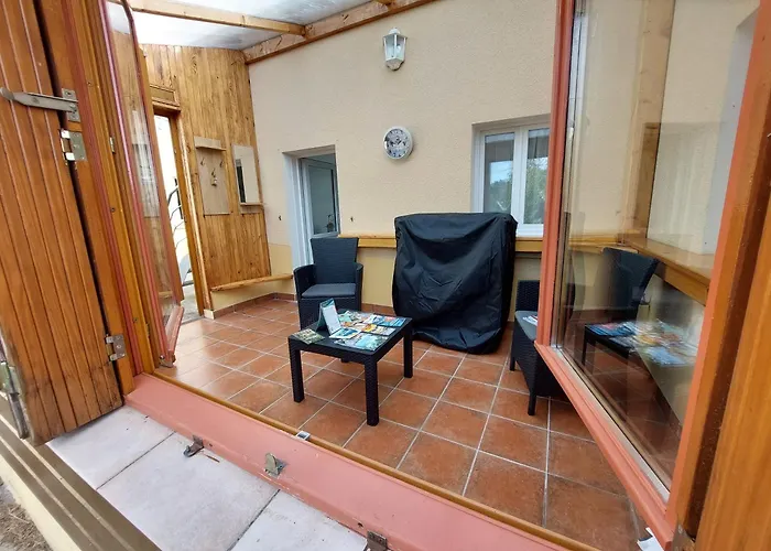 La Petite Maison A La Campagne